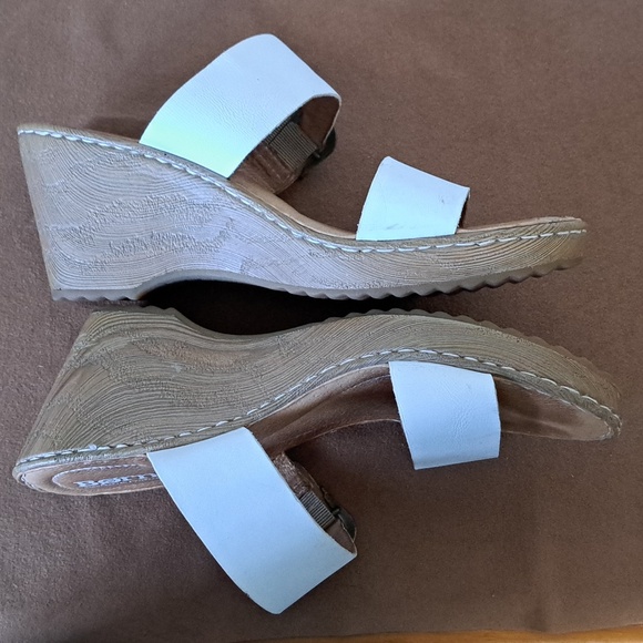 Born white leather strappy sandals size 9 wedge - Picture 7 of 8